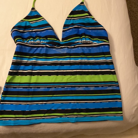 Tankini - Picture 2 of 4